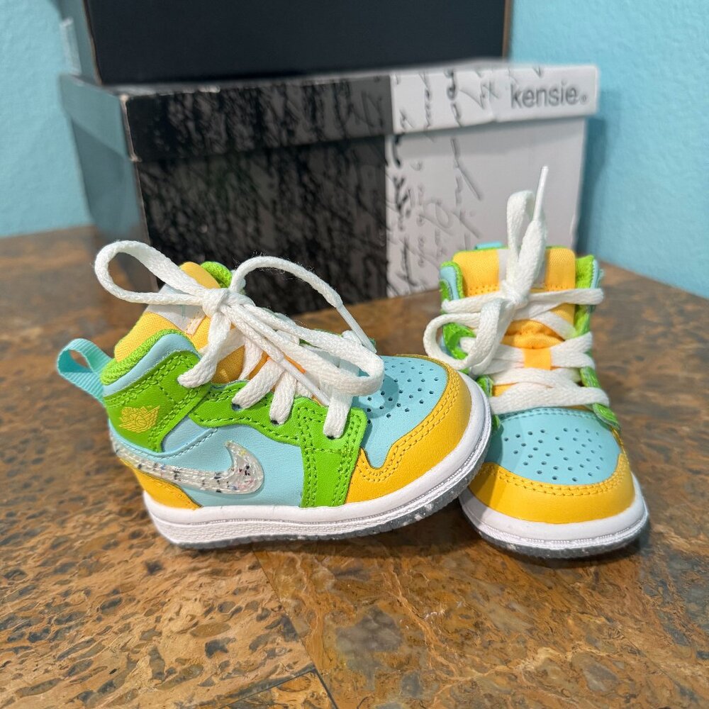 Jordan 1 Mid Recycled Grind Kids Size 3c